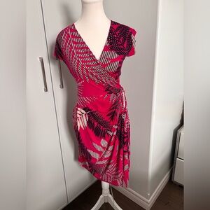 Maggy London Fuchsia Leaf Print Midi Dress